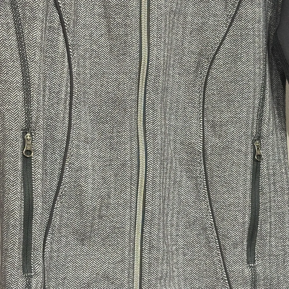 Lululemon Nice Asana Jacket Herringbone - Picture 12 of 12